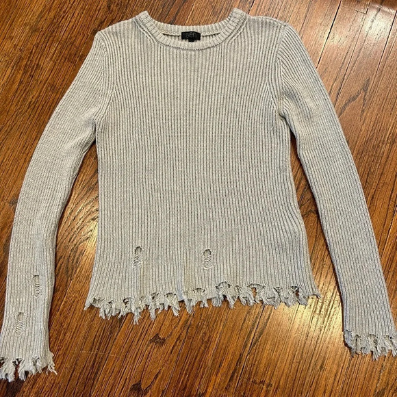 Sen Distressed Crewneck Sweater - Picture 6 of 6